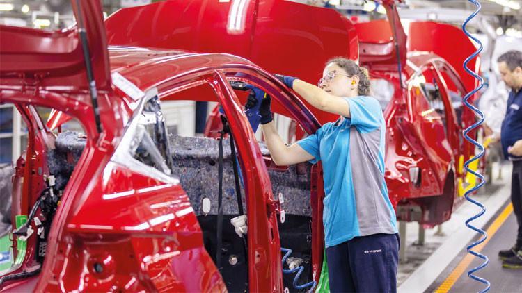 Satışta rekor kârlılıkta fren