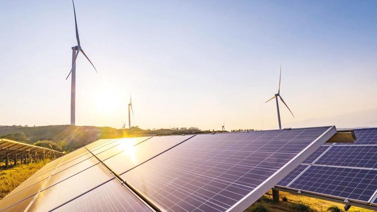 ‘Yenilenebilir enerjiyi 5 yılda ikiye katladık’