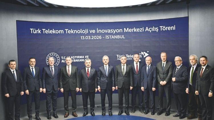 Türkiye’nin ilk 5G deneyim merkezi açıldı… ‘5G’nin tüm imkânları burada denenecek’ Türkiye’nin ilk 5G deneyim merkezi açıldı… ‘5G’nin tüm imkânları burada denenecek’