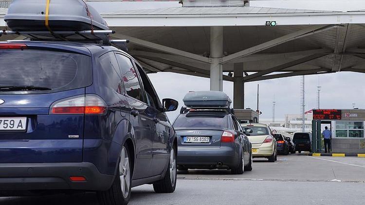 Yabancı plakalı araç sahipleri için yeni dönem Bakanlık duyurdu