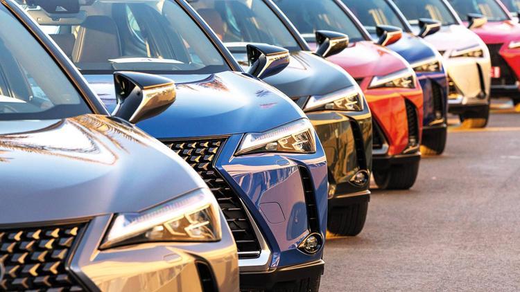 Otomotiv martta hız kesti