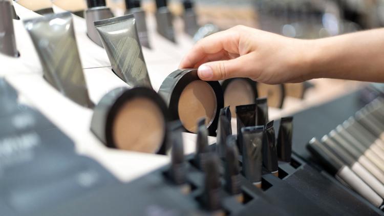 Denetlenen 10 üründen 8’i uygunsuz çıktı... Kozmetik alarmı