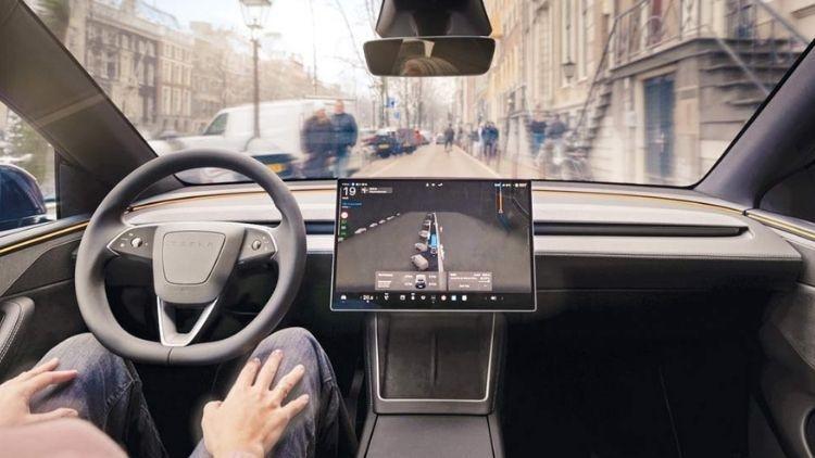 Tesla’nın habersiz müdahalesi yazılım gerçeğini Türkiye’de de görünür kıldı… Sürücü kontrolü