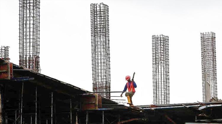 Güven endeksi hizmette azaldı, inşaatta yükseldi