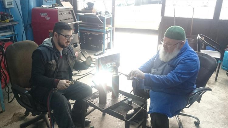 Pazardan fabrikaya, fason işten milli teknolojiye