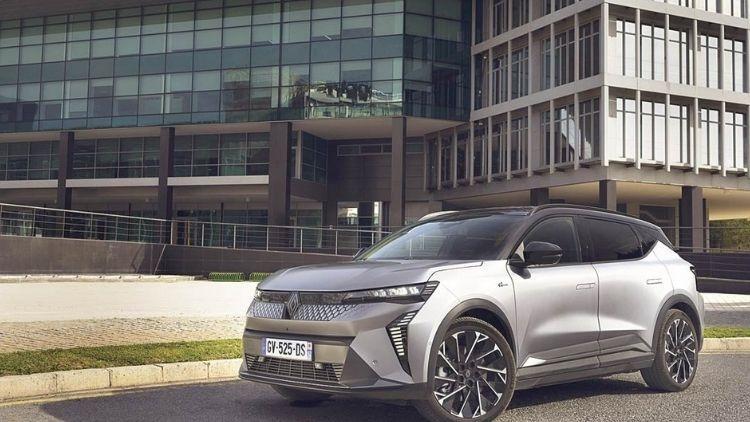 Ödüllü SUV’unu Türkiye’ye getirdi