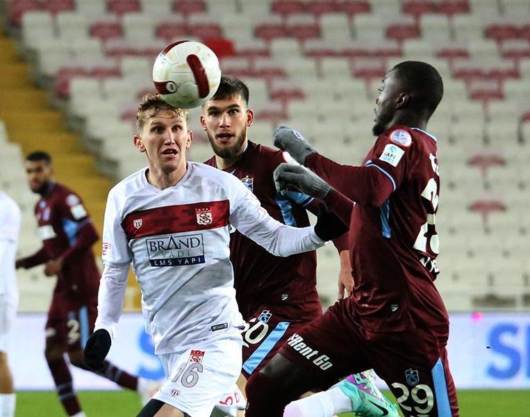 Sivasspor kaçtı, Trabzonspor yakaladı