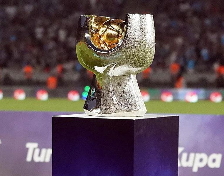 Süper Kupada yeni format: Galatasaray, Fenerbahçe, Trabzonspor turnuvası olabilir