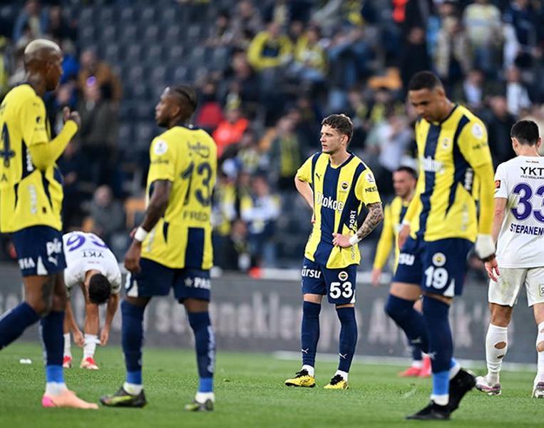 Fenerbahçeden buruk galibiyet Sarı-lacivertliler sezonu 2. sırada tamamladı