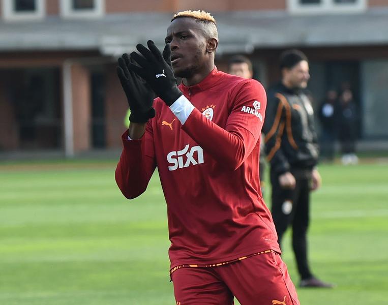 Victor Osimhenin alternatifi bulundu