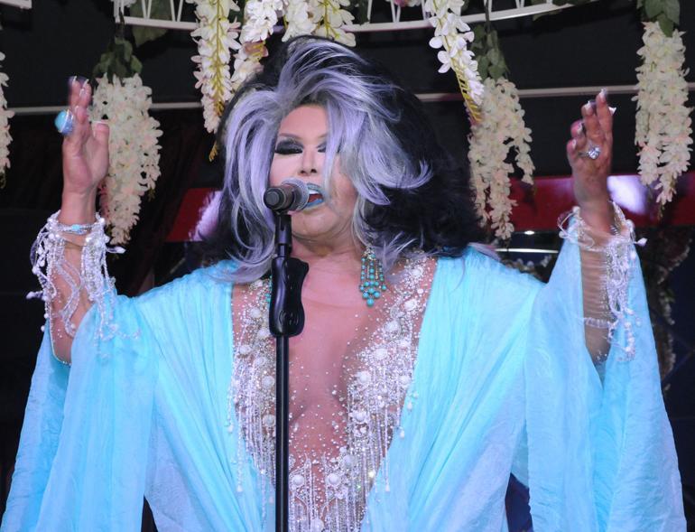 Bülent Ersoy'un yeni imajı olay oldu! - Resim: 1