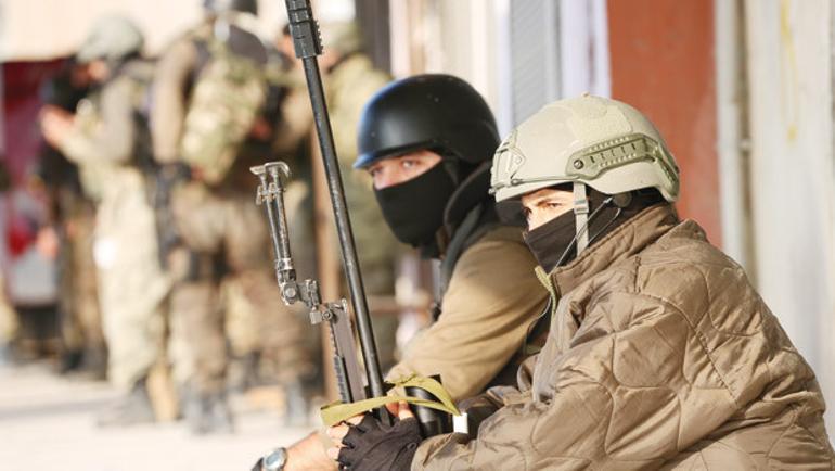 Şırnak'ta sokaklar karıştı eller tetikte! Son durum fena - Resim: 1