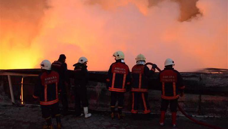 Ankara alev alev! Sabaha karşı 250 işyeri yandı - Resim: 0