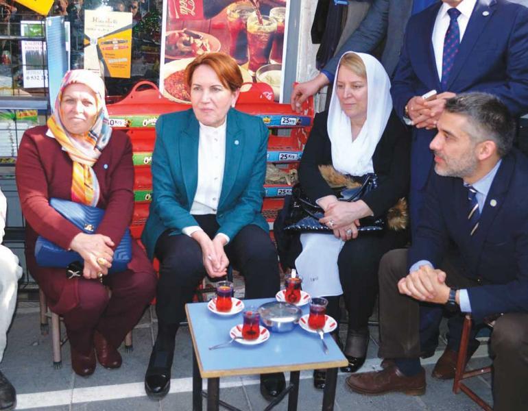 Bize gelen gömleğini çıkartmasın