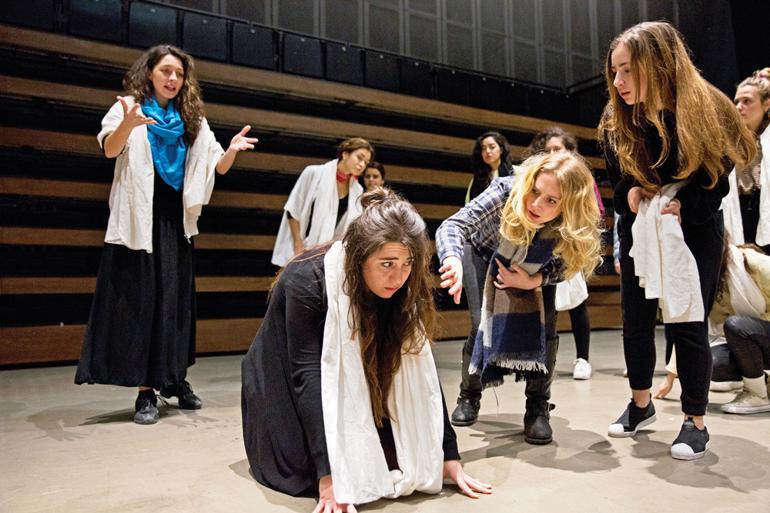 ‘The Suppliant Women’ on stage for the rights of women and refugees