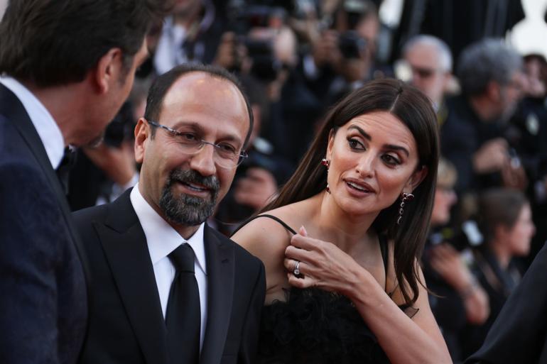 Arm in arm, Scorsese and Blanchett open 71st Cannes