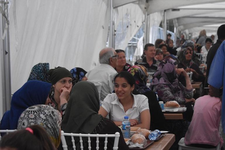 Turkey’s Jewish community holds Muslim fast-breaking dinner
