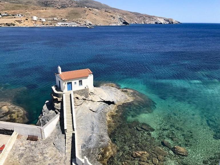 Η κρυμμένη και γαλήνια ομορφιά των ελληνικών νησιών: Άνδρος