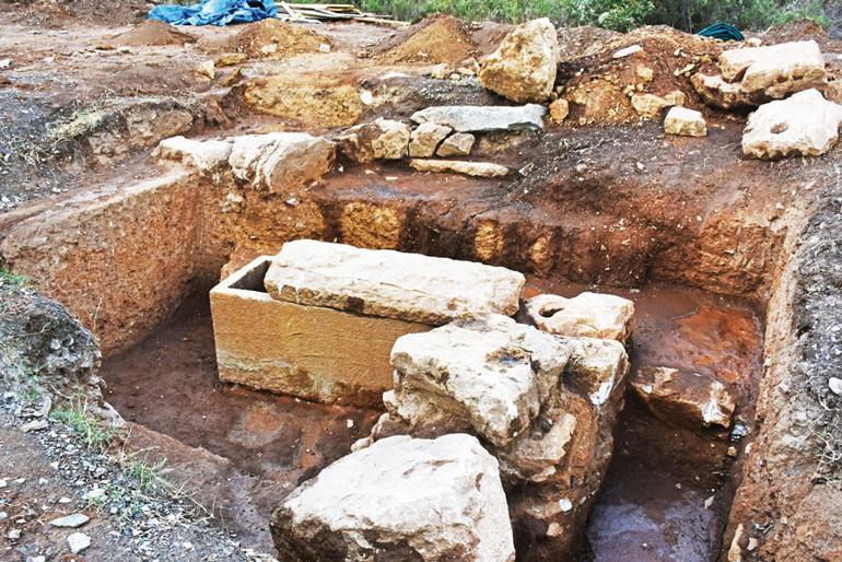 Hellenistic, Roman tombs unearthed in Milas