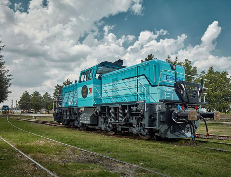 Turkeys domestic hybrid locomotive showcased in Berlin