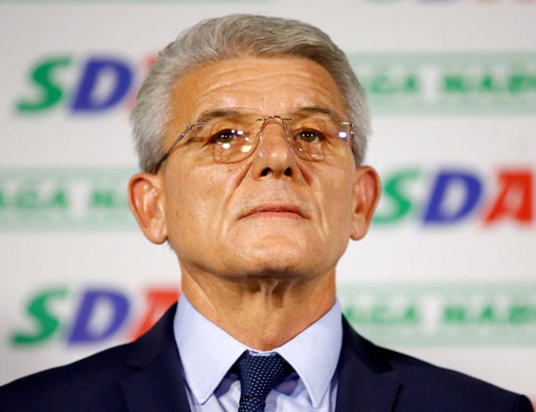 Nationalist Serb, Bosniak leaders win Bosnias presidential vote