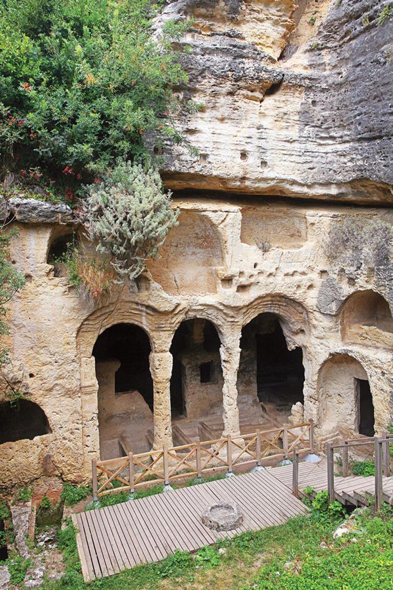 An eastern Mediterranean route