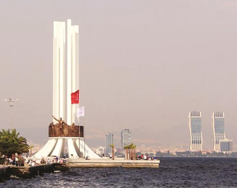 Monument in İzmir receives two awards from England