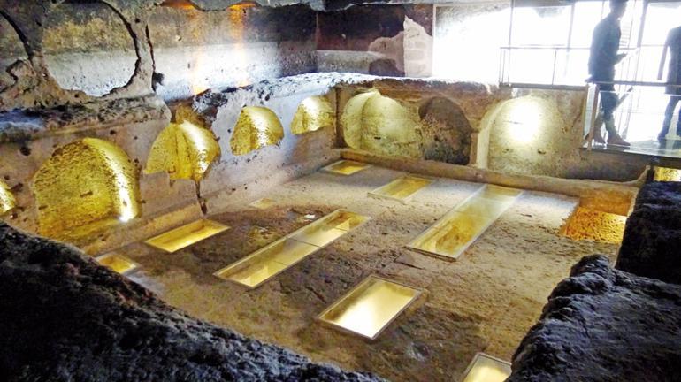 Gallery grave found in Mardin ‘unique’ in the world