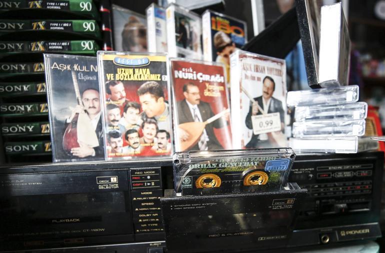 Cassette tape seller resists new technology in tiny Ankara shop