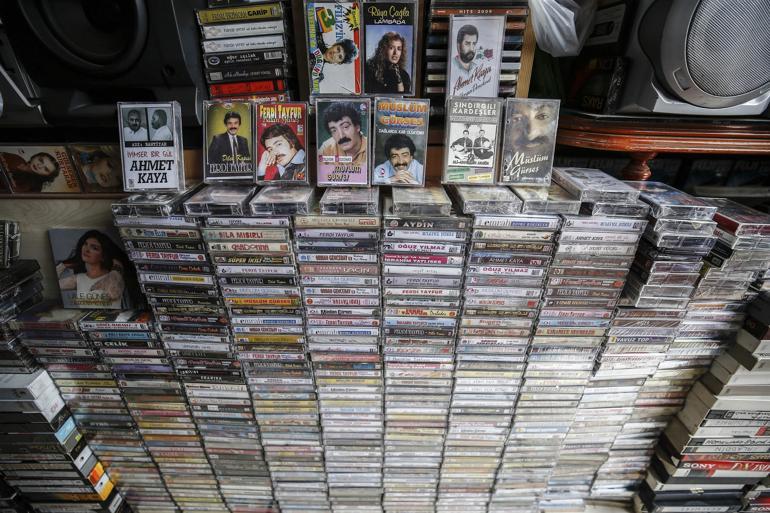 Cassette tape seller resists new technology in tiny Ankara shop