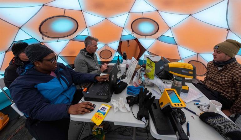 NASA descends on Icelandic lava field to prepare for Mars