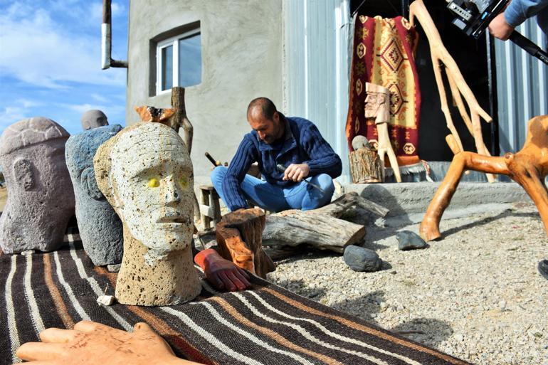 Shepherd by day, sculptor by night: Inspiring story from Turkey’s east