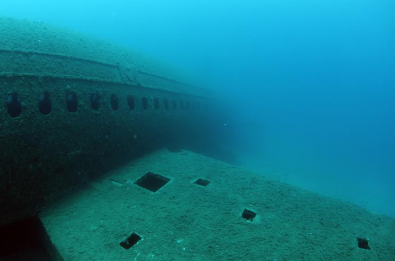 World’s biggest submerged plane in Turkey awaits divers