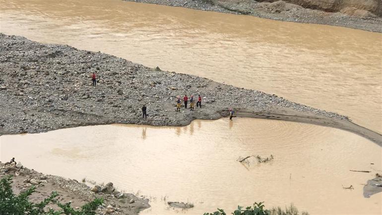 Death toll from northern Turkey flash floods rises to eight
