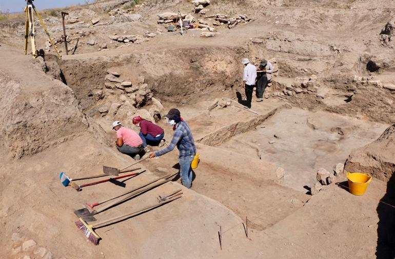 Centuries-old paint palette found in Küllüoba
