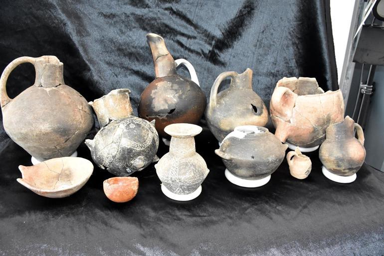 Mother goddess figurine found in İzmir