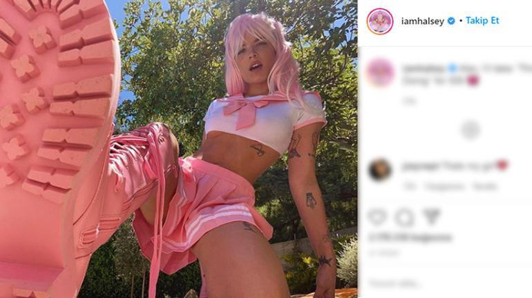 ABDnin Çılgın Kızı Adım Adım Halsey Stili