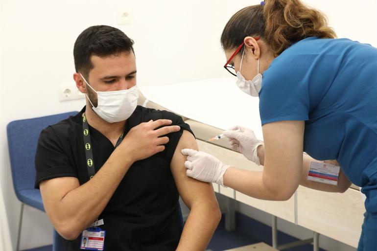 Turkey rolls out mass COVID-19 vaccination