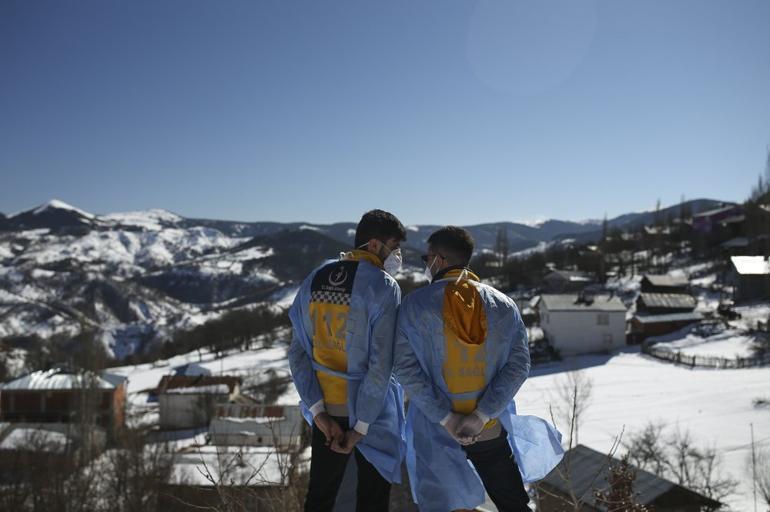 Turkish vaccine teams target isolated villages