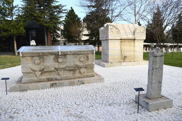 Ancient artifacts throw light on history in northwestern Turkey