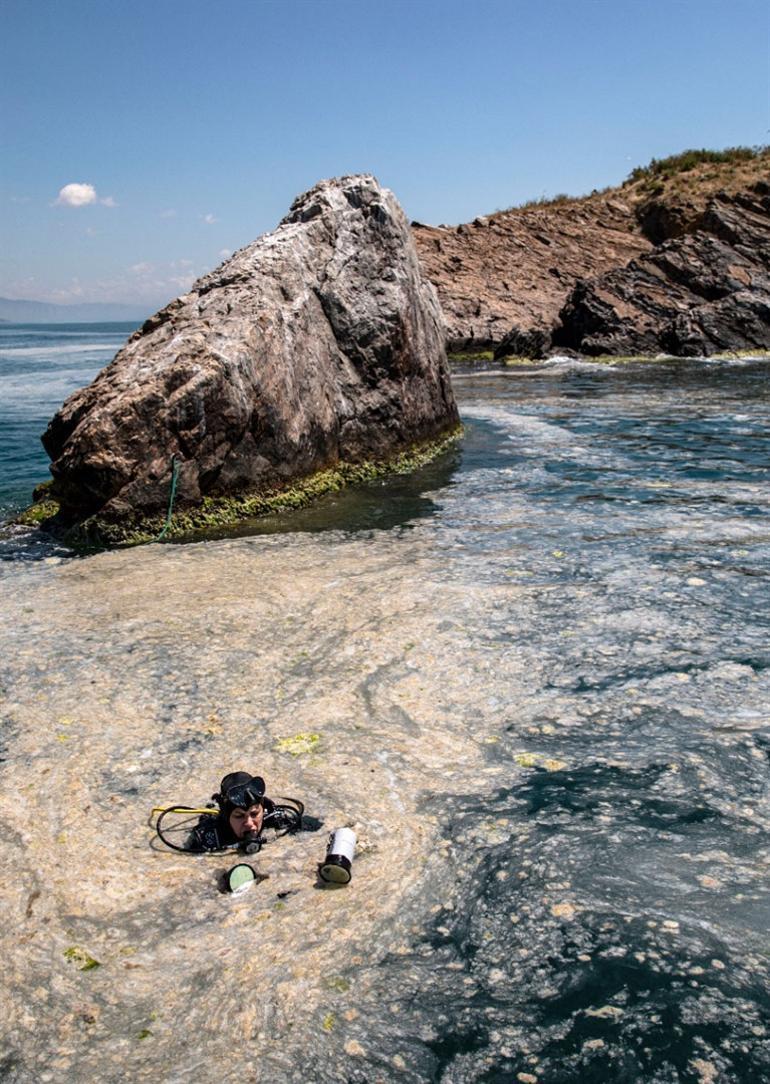 Turkey collects nearly 3,300 cubic meters of mucilage from sea