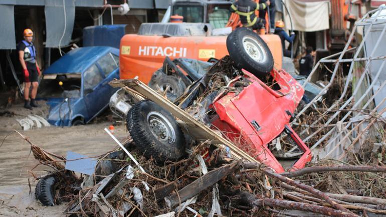 Son dakika haber... Sel felaketinde son durum... Her şey 5 dakikada oldu İşte Kastamonu Bozkurt, Bartın ve Sinoptaki yeni gelişmeler...