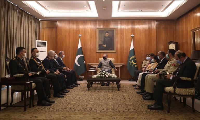 Defense Minister Akar, Pakistani premier discuss bilateral issues