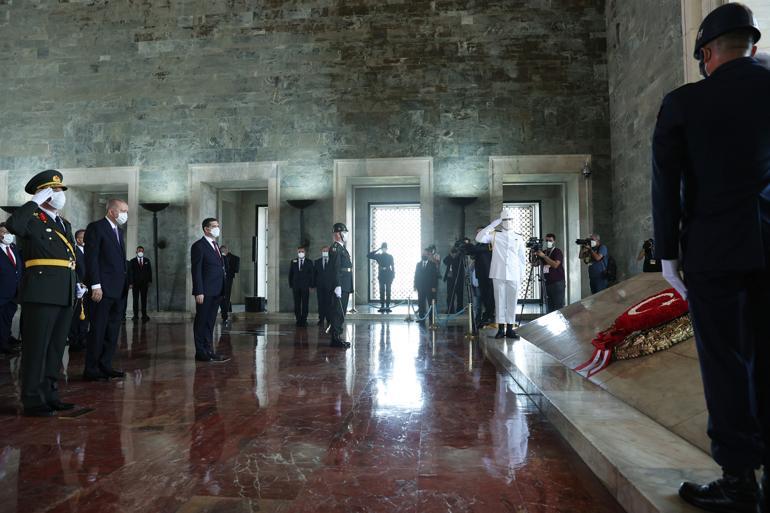 Nation marks Independence War victory