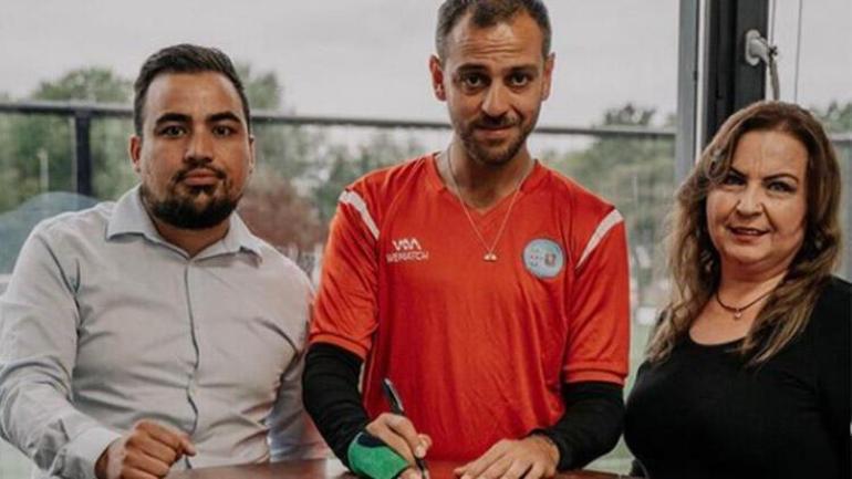 Turkish actor becomes goalkeeper in Netherlands