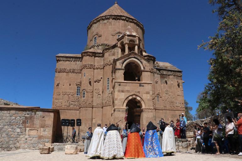 Armenian church holds holy mass after nearly century hiatus