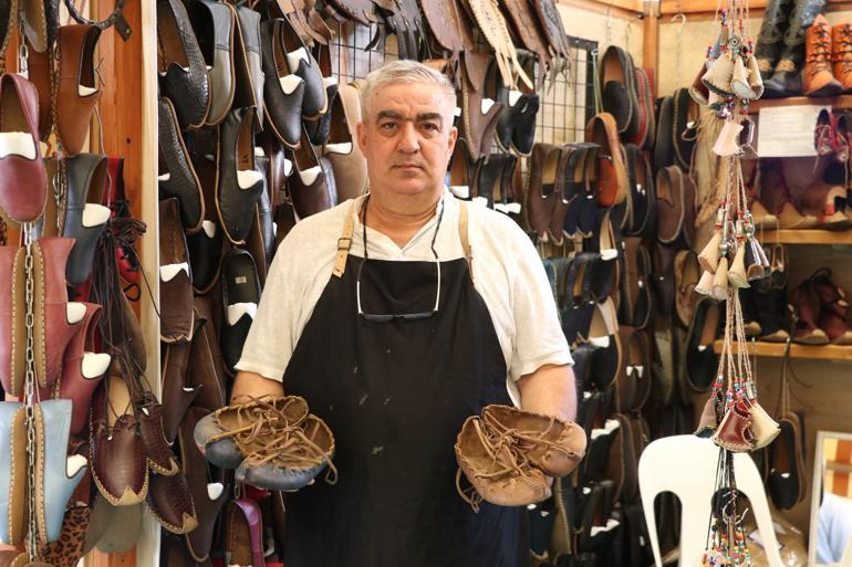 Sandal maker of Hollywood produces for daily life
