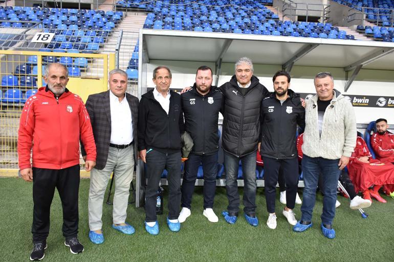 Irkçılığa üç gol