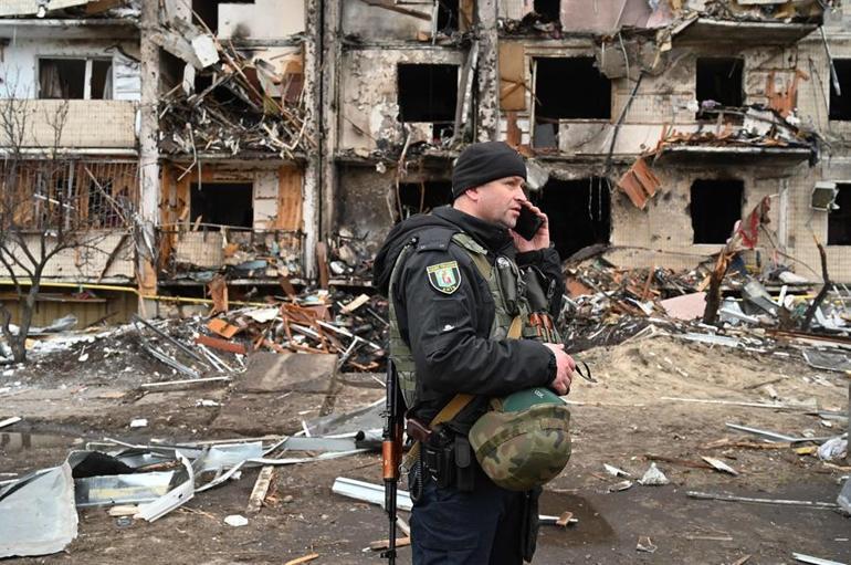 621883ad4e3fe11b54fc6423 Rusya’nın Kiev Saldırısı: Yüzlerce Füze, 13 Ölü, 57 Yaralı