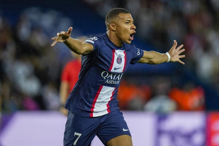 Kylian Mbappe'nin gizli aşkı tanıdık çıktı - Futbol Haberleri